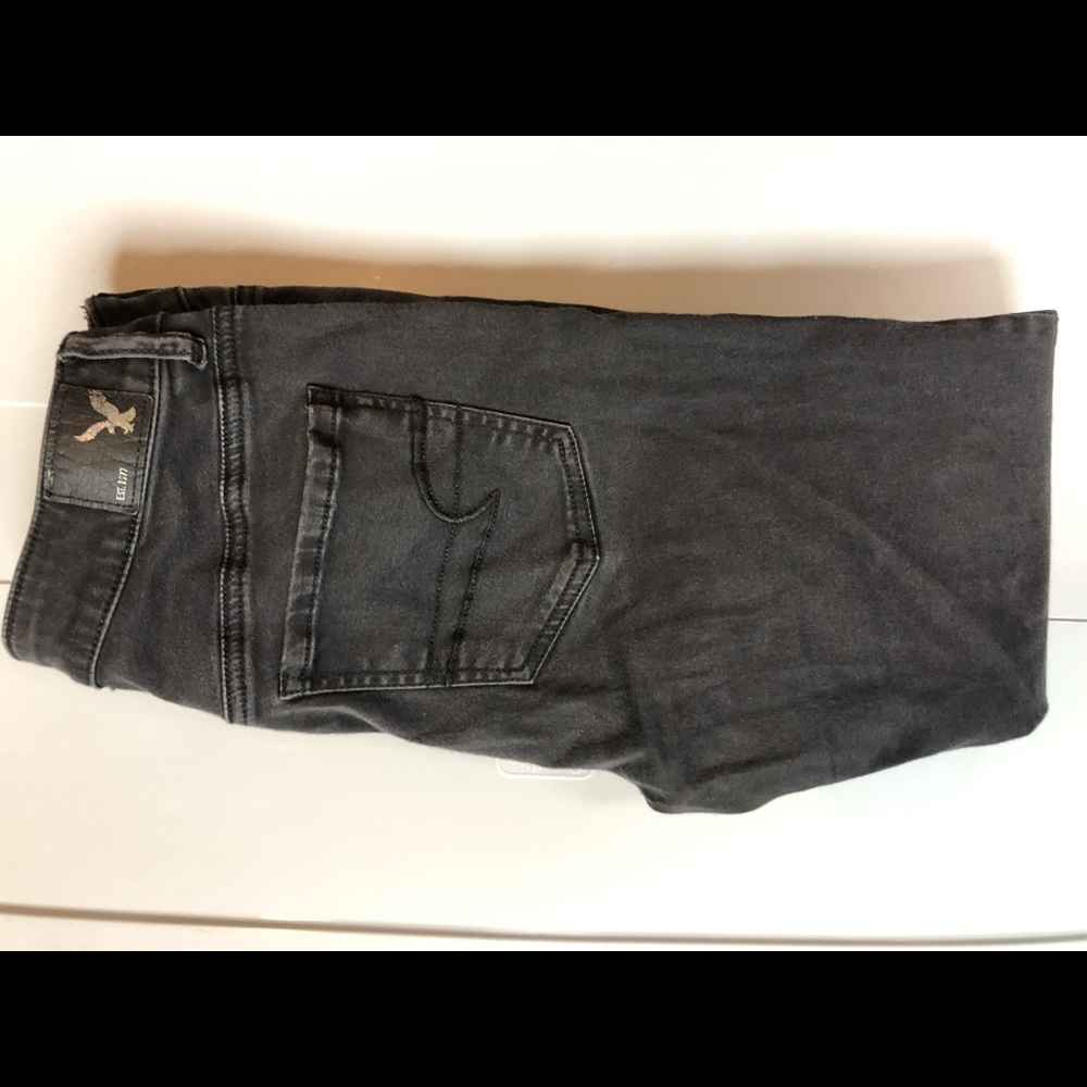 American Eagle black jeggings